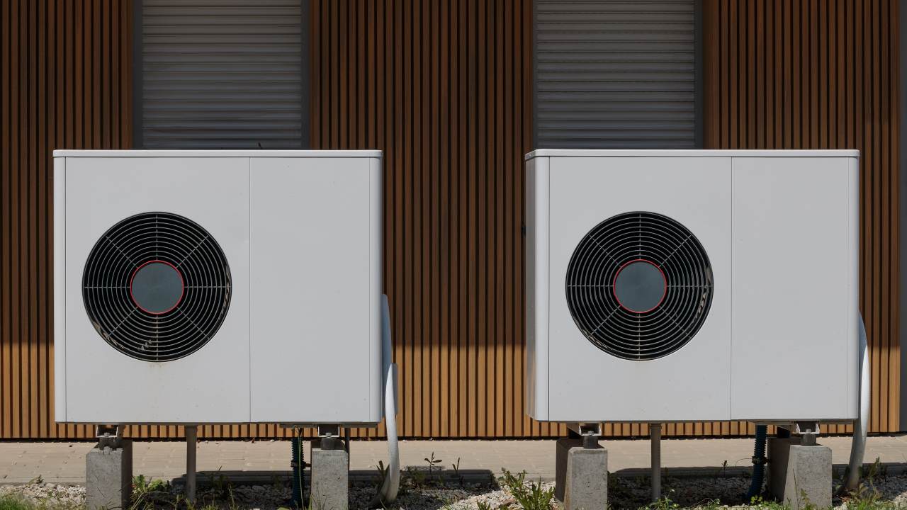677def3150df21385ab2ae8f 677dee99d2448f26e3ac9af1 types of heat pumps are available and how much do they cost