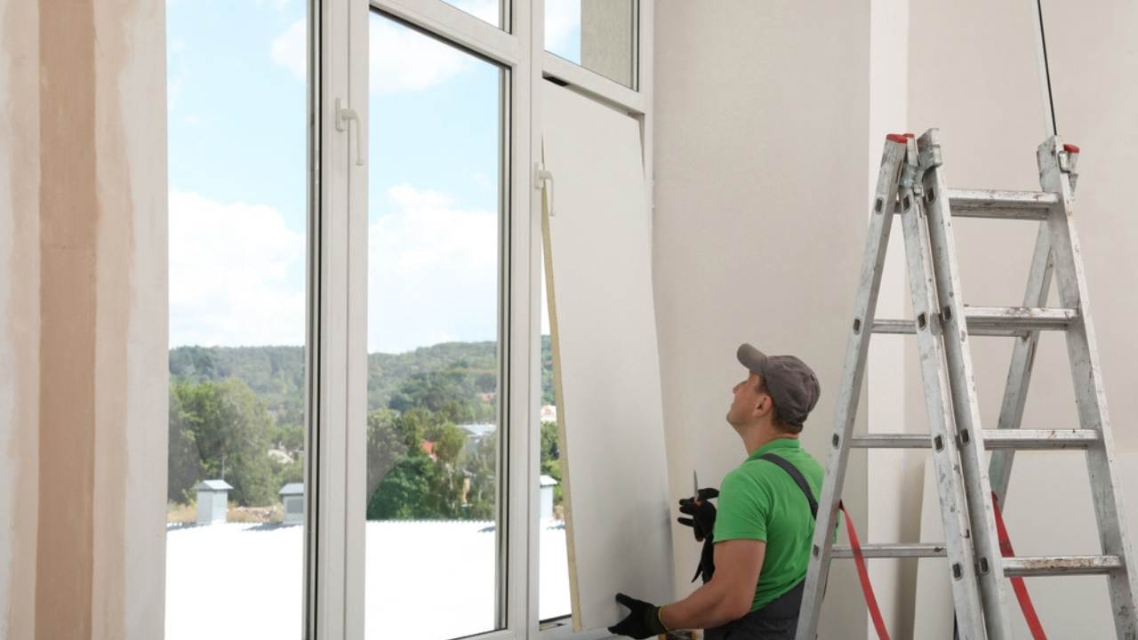 686b95b28eb4f0177f8edfda upgrade insulation and glazing
